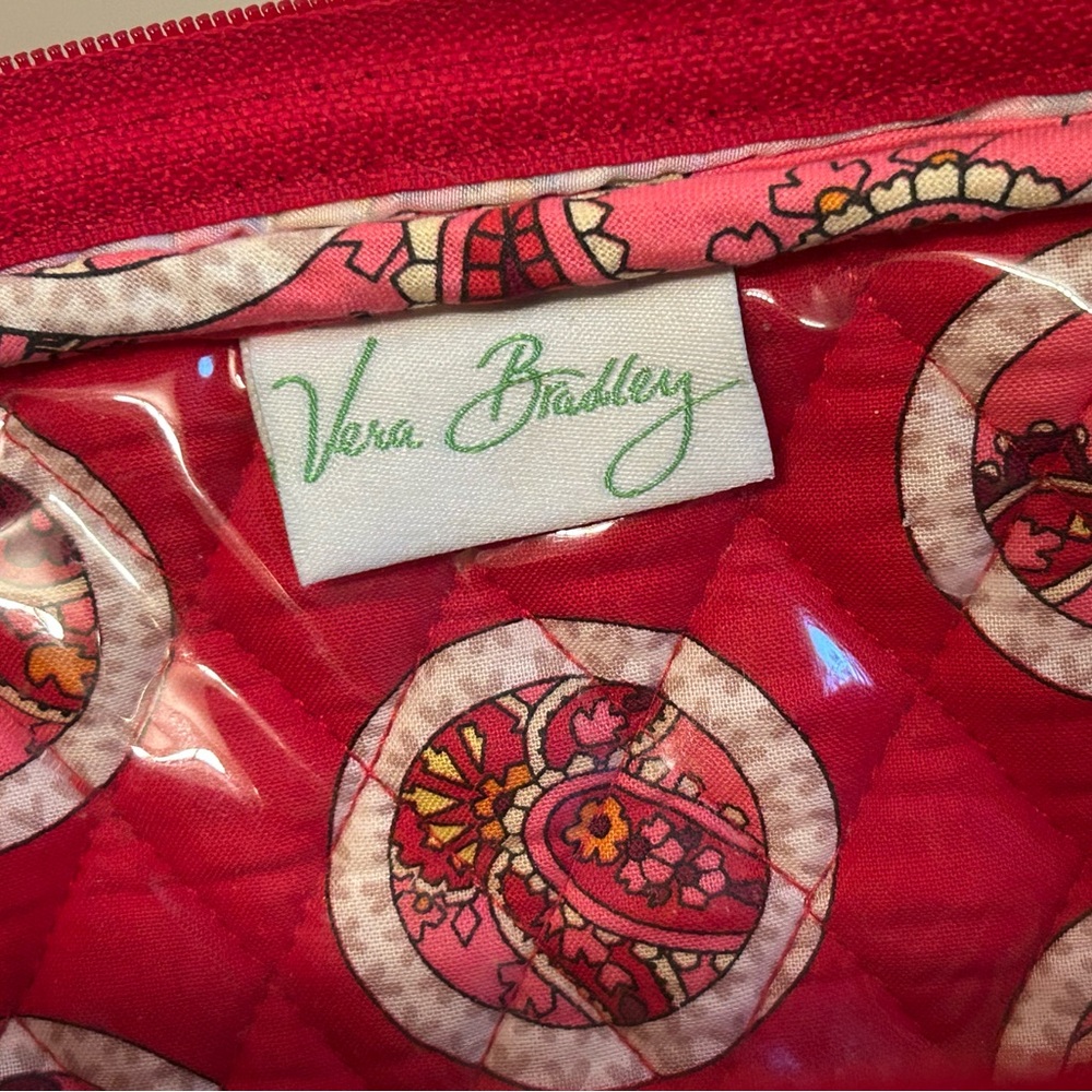 Vera Bradley Red and Pink Travel Bag with Quilted Paisley Design - Picture 4 of 6